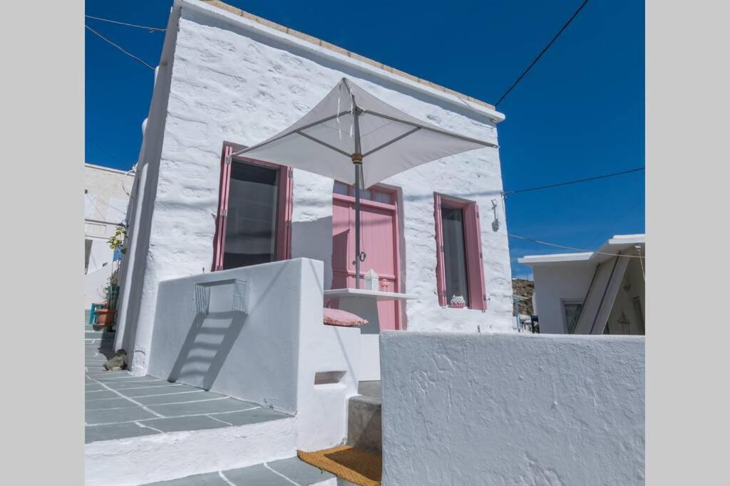 Stella's House בית נופש Kímolos